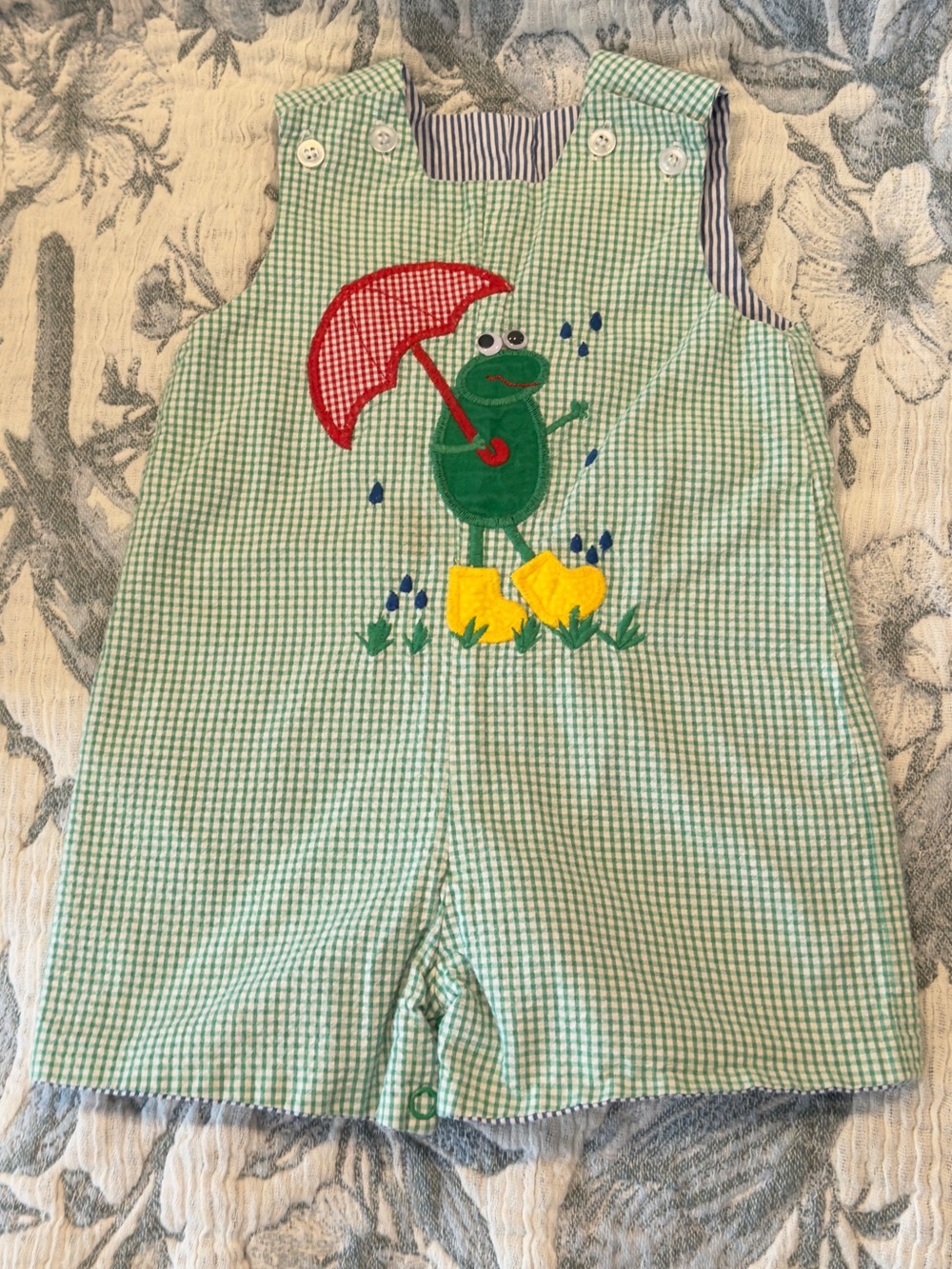 Bailey Boys Reversible Green Gingham Frog Appliqué/Red Star Seersucker Romper